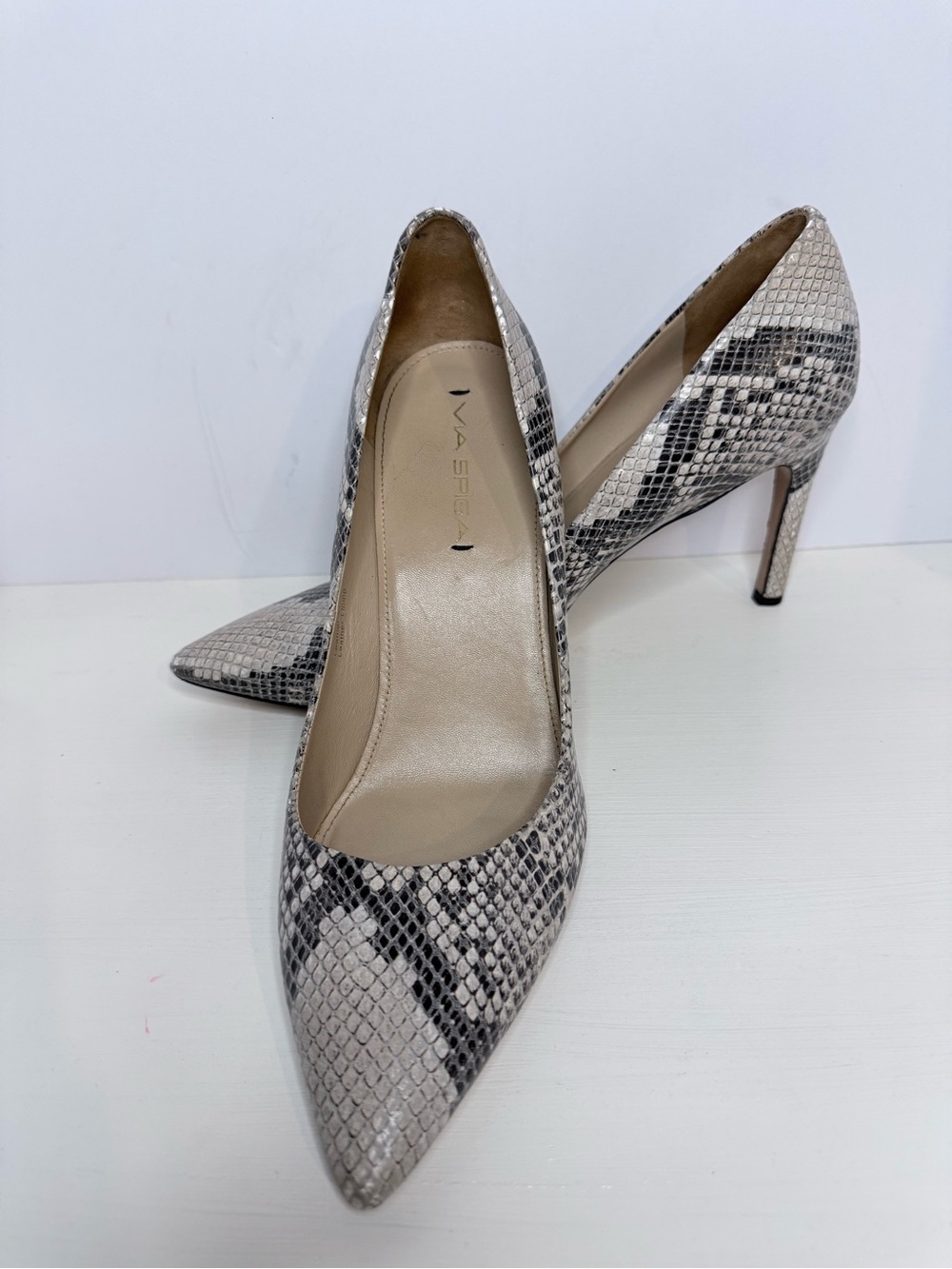 Via Spiga Neutral Snake-Print Pointed Toe Pumps Stiletto Size 9.5